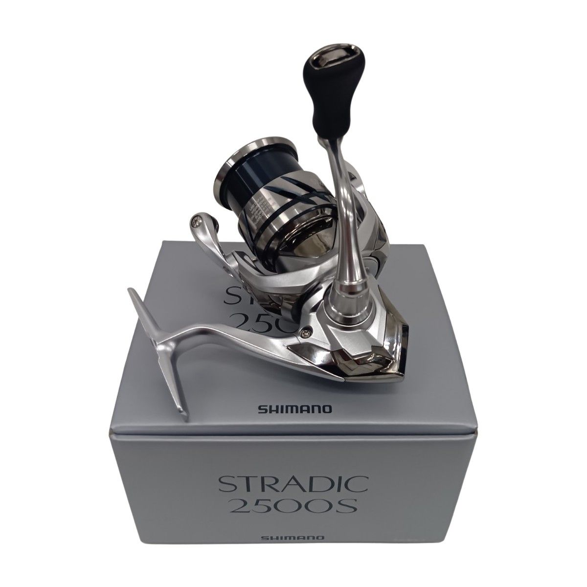 SHIMANO - SHIMANO シマノ 045829 釣り用品 リール スピニングリール  23ストラディック 2500S 程度B 箱付 SHIMANO シマノ 045829 釣り用品 リール スピニングリール 23