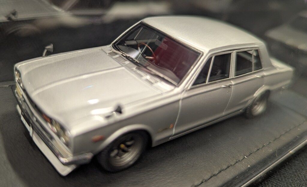 ignition model 1/43 Nissan Skyline 2000 GT-R (PGC10) Silver 1970