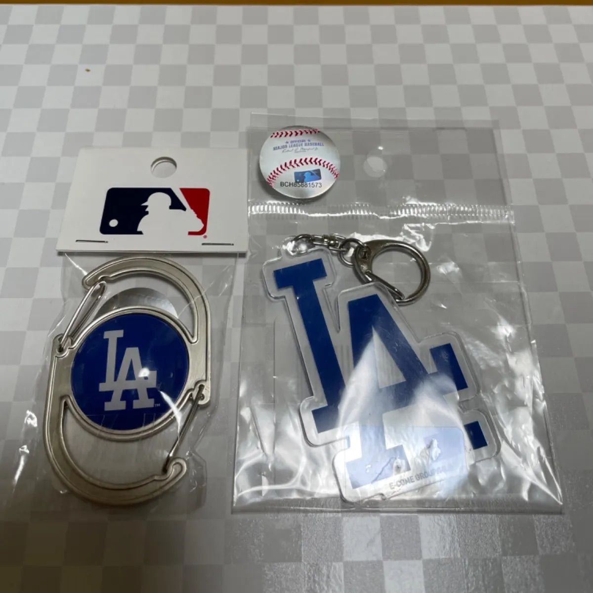 新品・未開封☆MLB「NY」ロゴ キーホルダー - キーホルダー