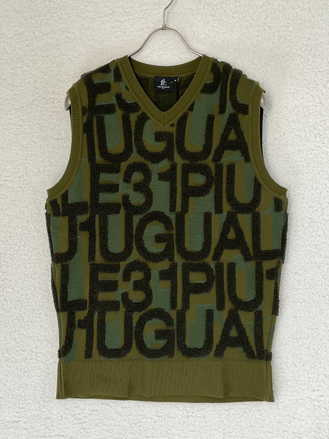 【未使用】1PIU1UGUALE3 GOLF ビッグロゴVネックニットベスト 4 未使用 1PIU1UGUALE3 GOLF 4 グリーン V-VEST KNIT BIG FULL