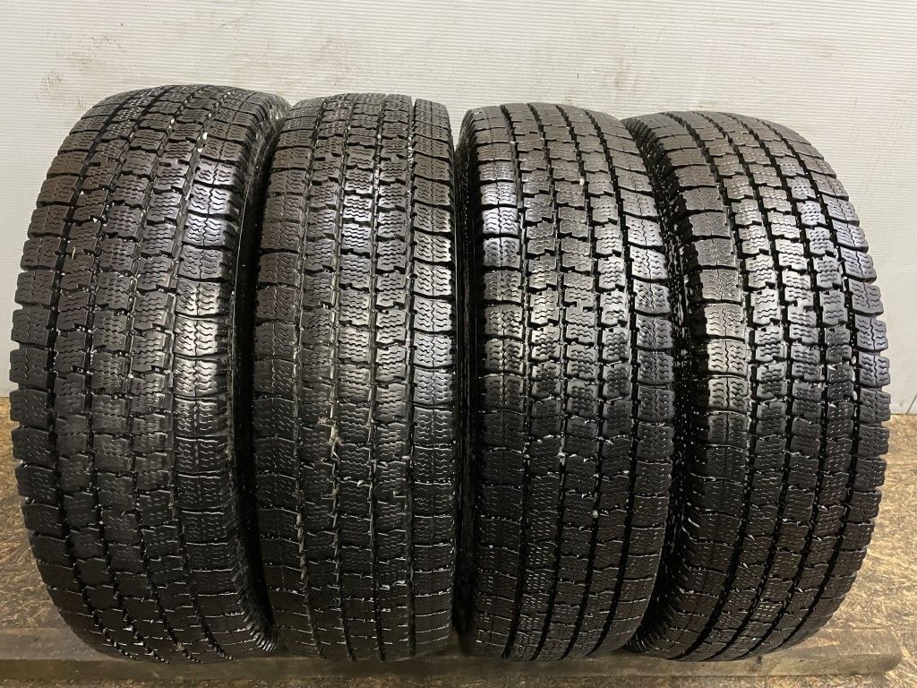 TOYO DELVEX M935 195/75R15 109/107N LT 15インチ トラックタイヤ