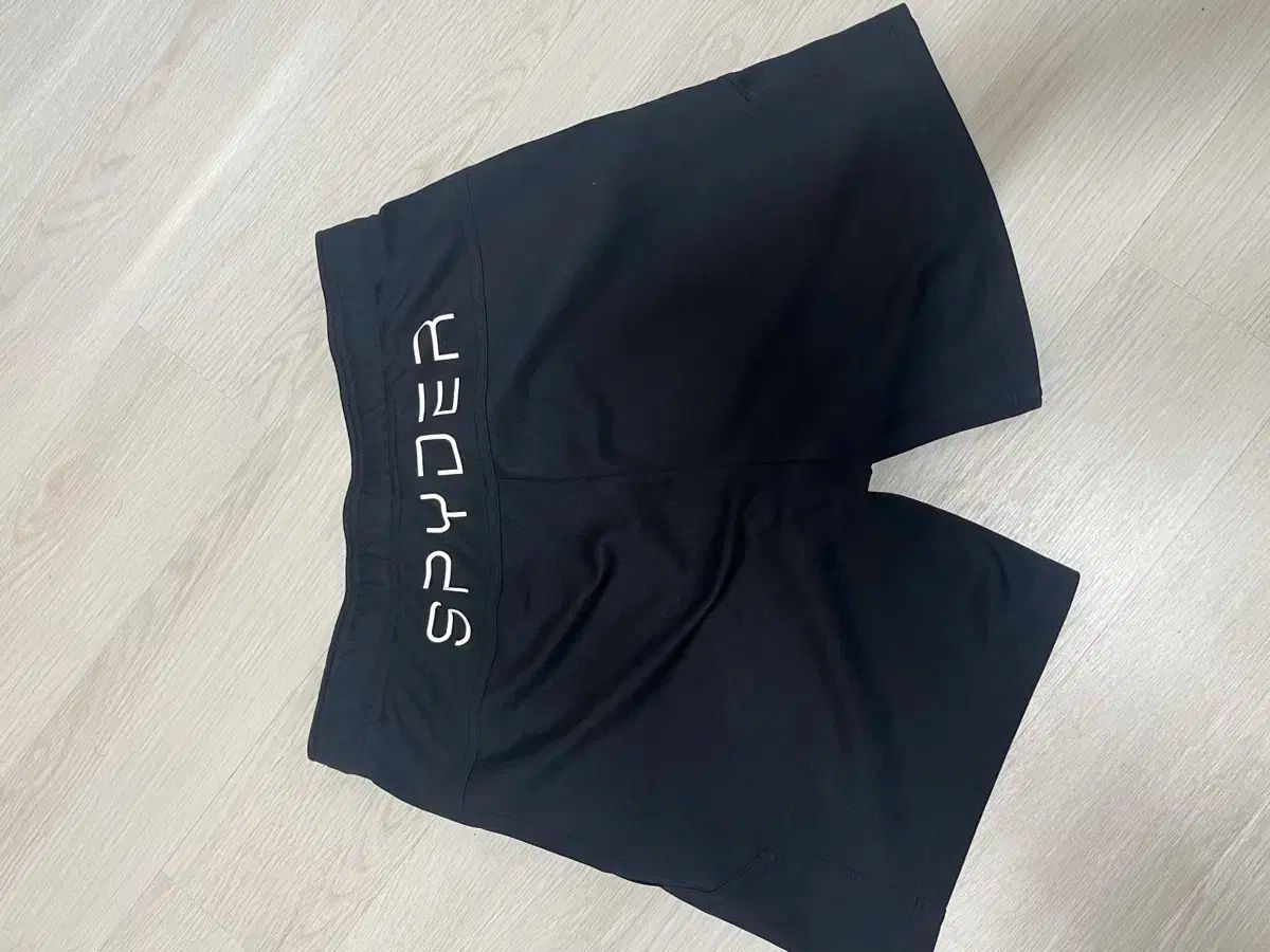 SPYDER(スパイダー) ハーフパンツ 出品 - メルカリ