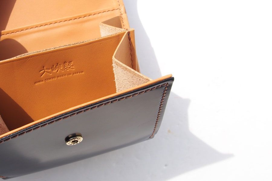 新品｜未使用｜大峽製鞄｜小銭入れ付き2つ折り財布