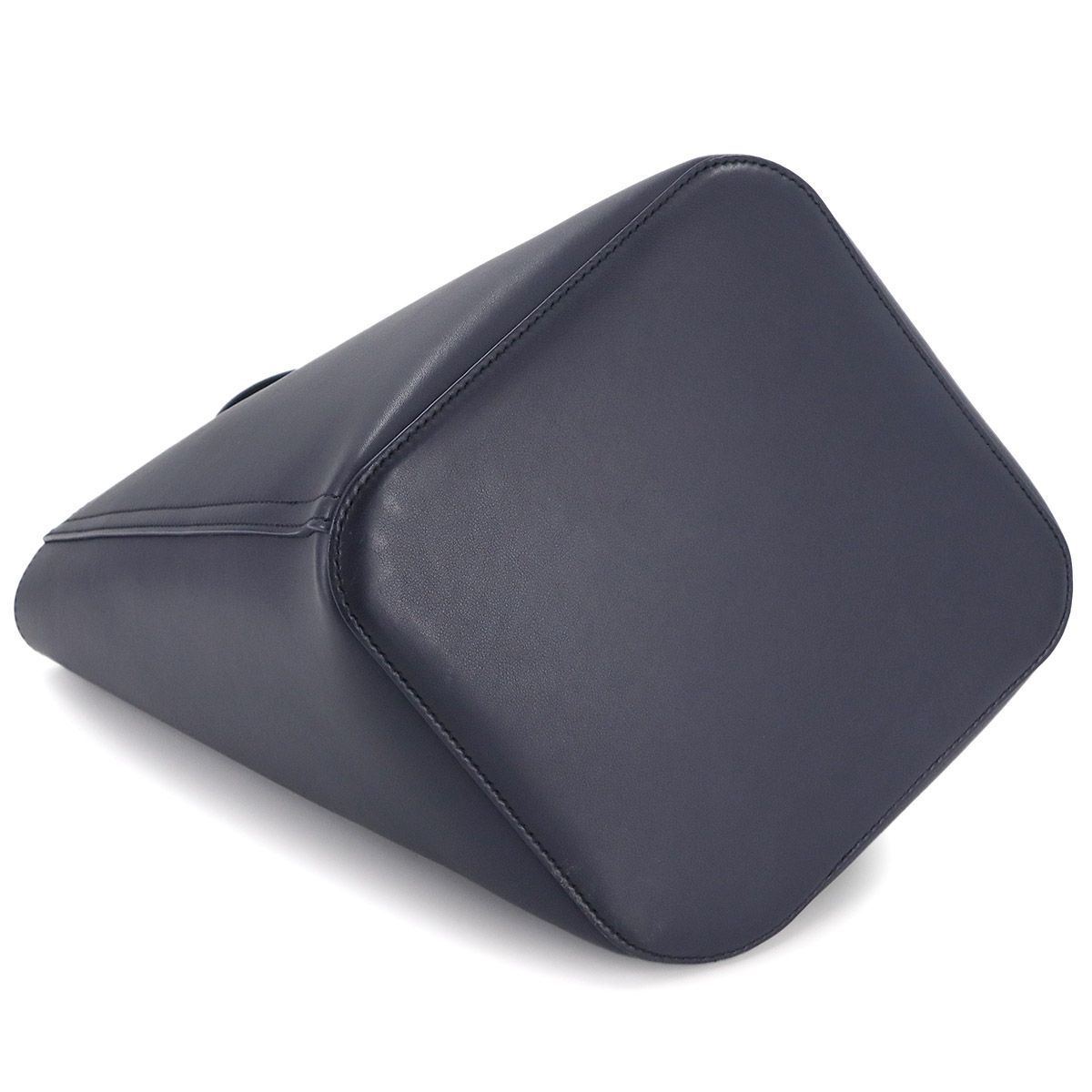 新品同様 ロエベ LOEWE ペブル バケットバッグ ミディアム