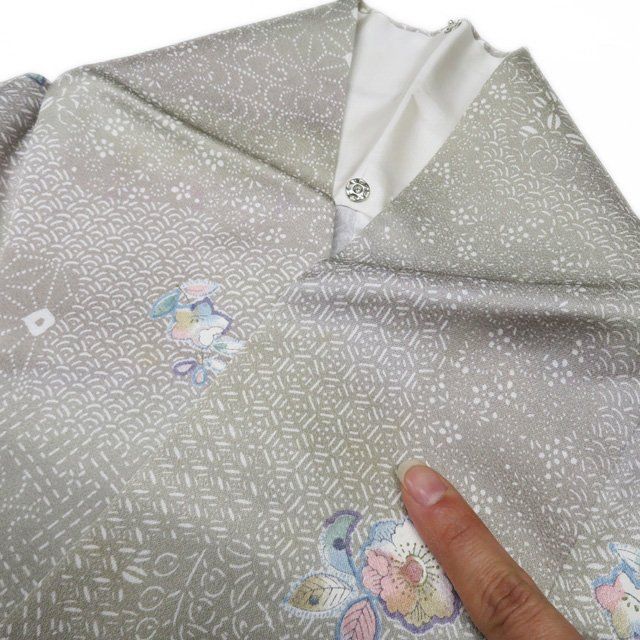 小紋 春秋の単衣 グレージュ 変わり柄 絹 裄63.5 Ｓ 新古品 sn1598 小紋 春秋の単衣 グレージュ 変わり柄 絹 裄63.5 S 新古品