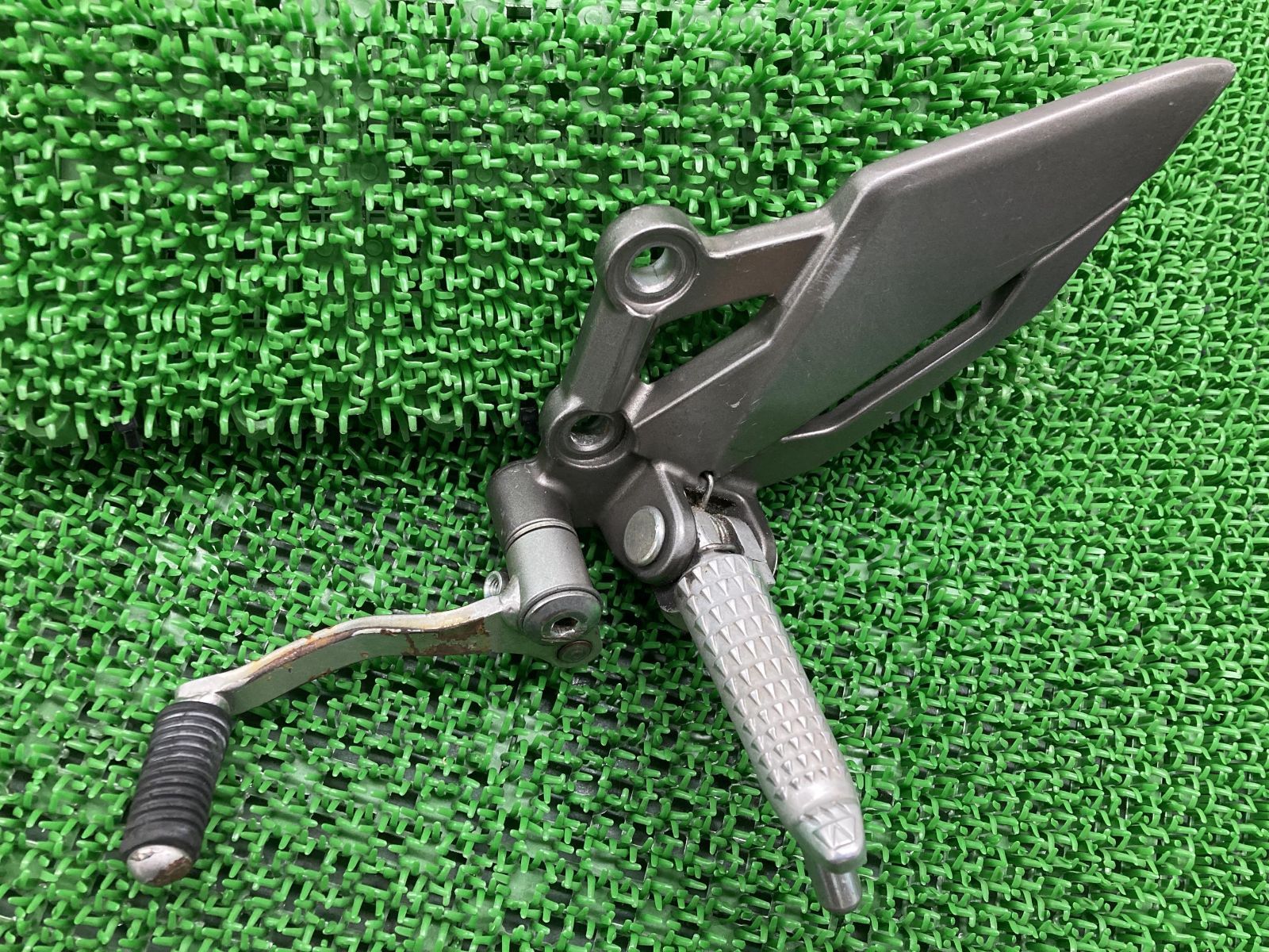 Ninja EX250L 2013 純正ステップ