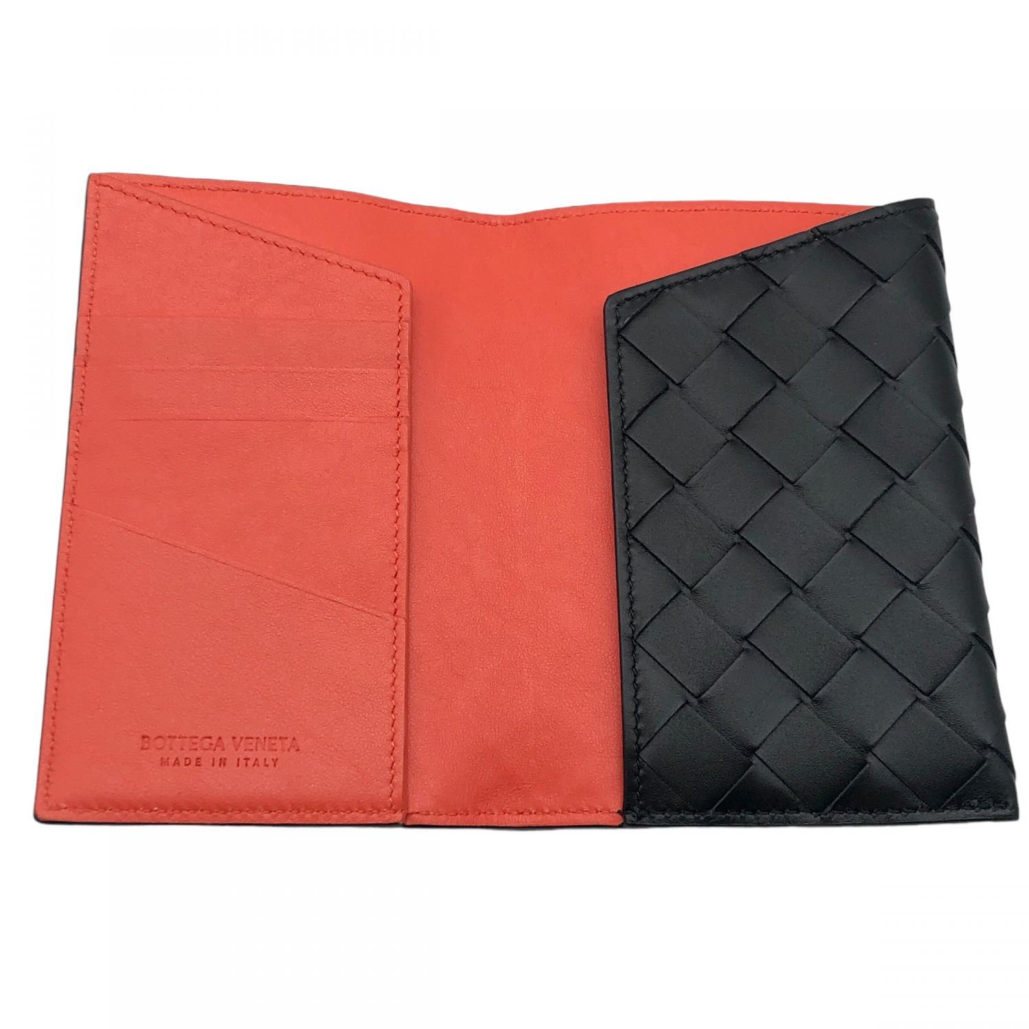 Bottega Veneta ボッテガヴェネタ レザー パスポートケース BOTTEGA