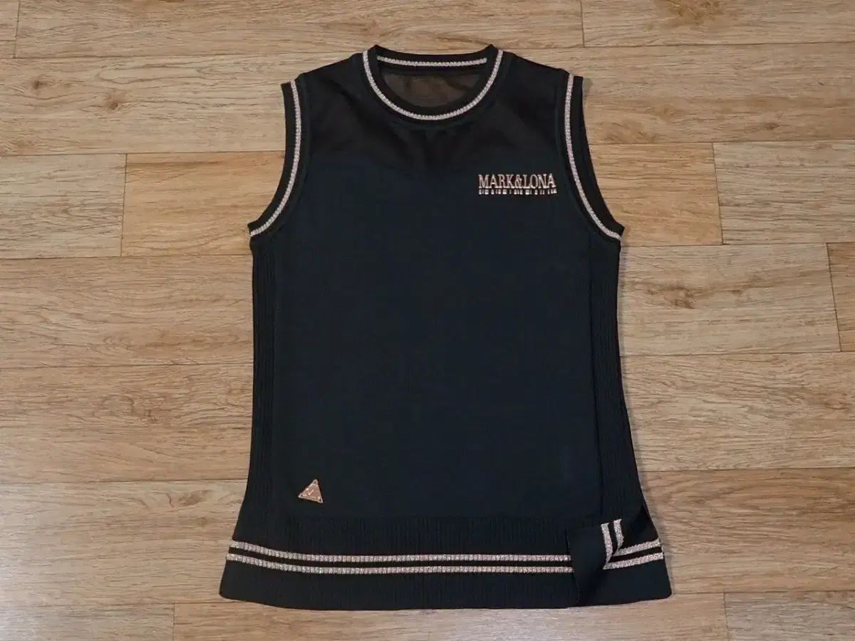 女 55 購入 ) マーク＆ロナノースリーブ マーク＆ロナ 完売