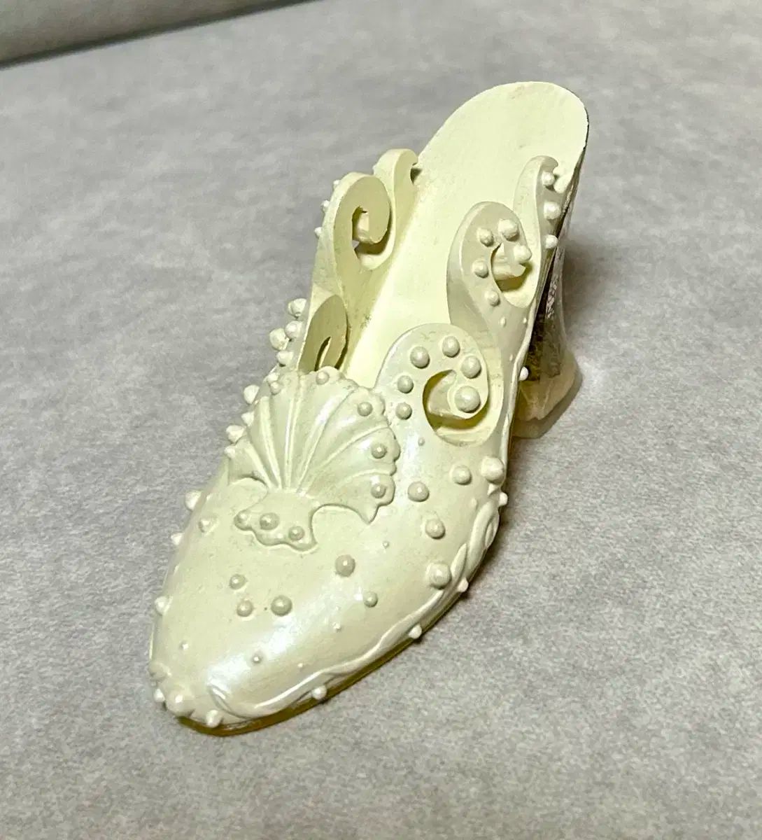 安寿 尿器【女性用】＋尿器受けセット[アロン化成] | 介護用品通販の