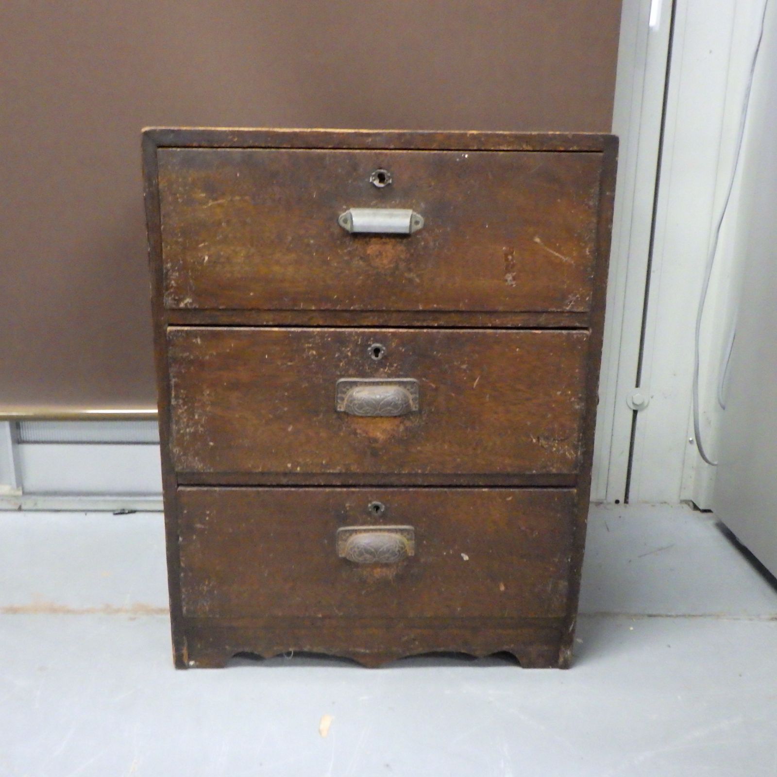 古道具 小引き出し 木製 アンティーク 昭和レトロ ヴィンテージ 昭和レトロ 木製小引出し 3段 小引出し 3段 木製タンス ミニ箪笥 古道具