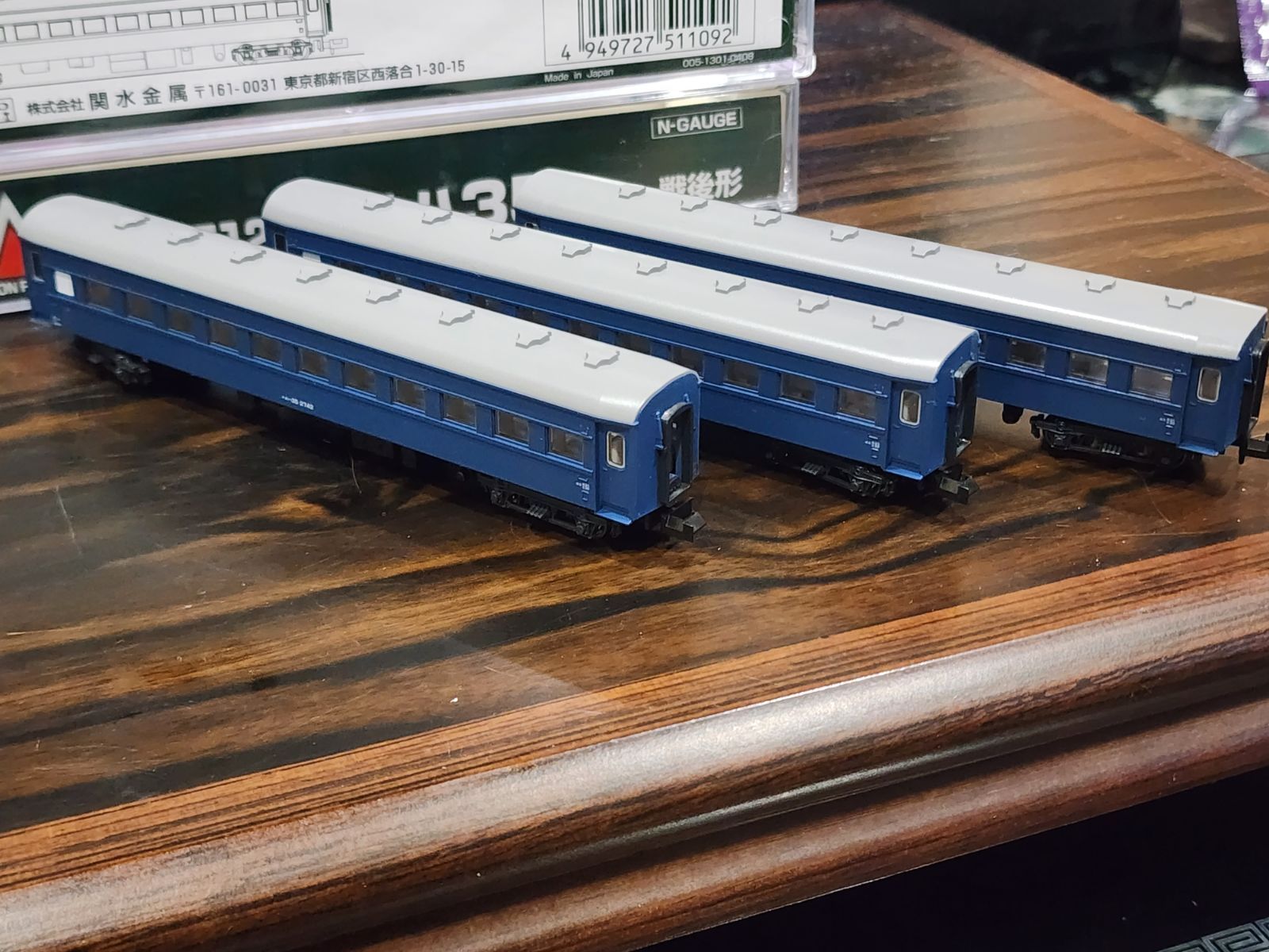 KATO 5127-4 オハ35 ブルー 戦後形 鉄道模型 Nゲージ - メルカリ