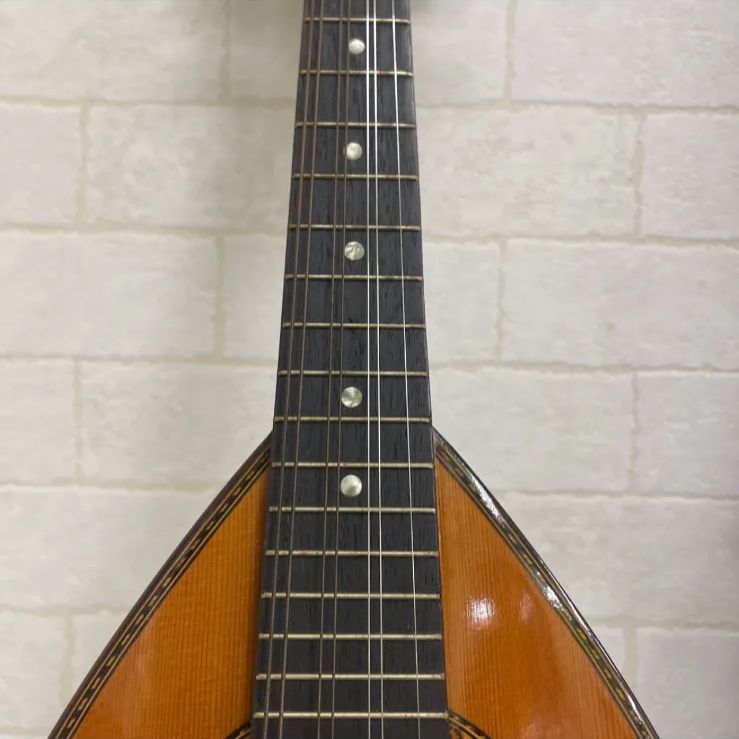 マンドリン スズキバイオリン　ハードケース付き　ヴィンテージ M-215 Suzuki M-210 Mandolin スズキ マンドリン ハードケース付き