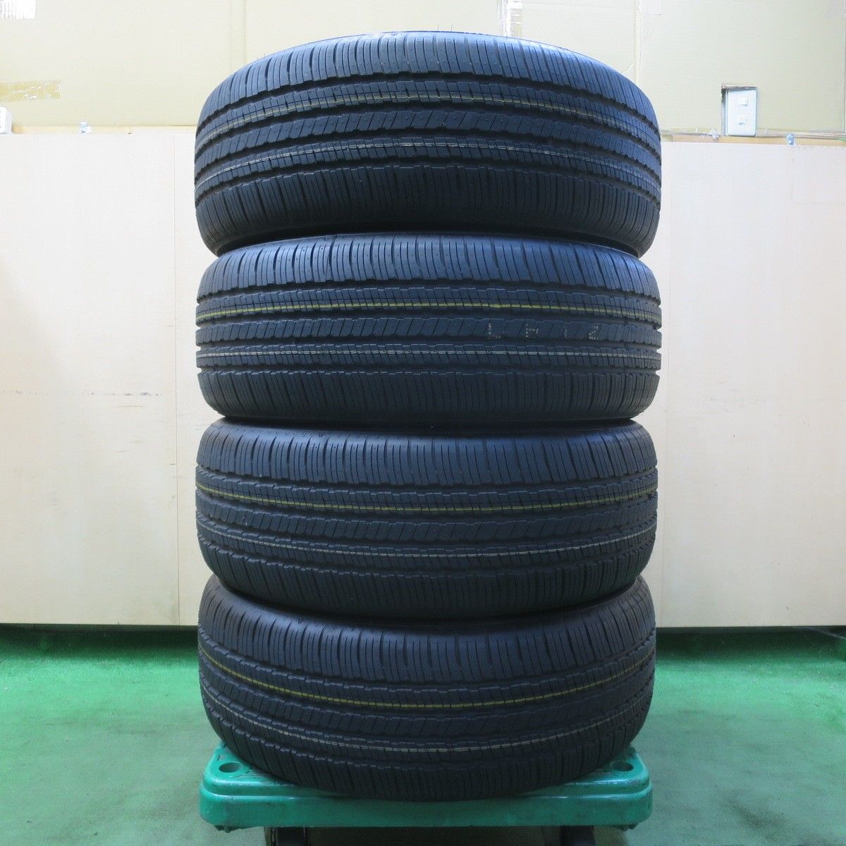 【新車外し8000km】ファルケン ZIEX ZE001A 225/55R18 Amazon.com: Falken Ziex ZE001A A/S All Season 225/55R18 98V