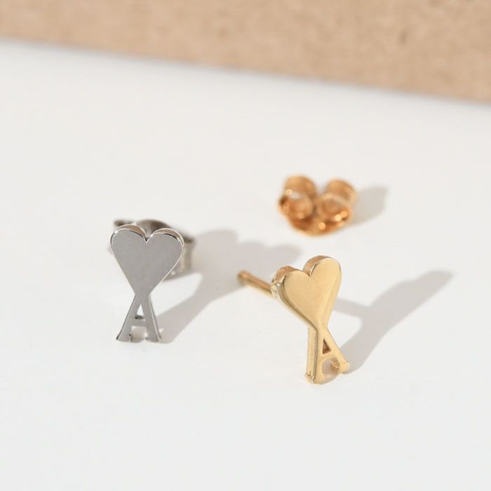 AMI PARIS シングルピアス さりげない存在感♪【AMI PARIS】Ami de Coeur シングルピアス