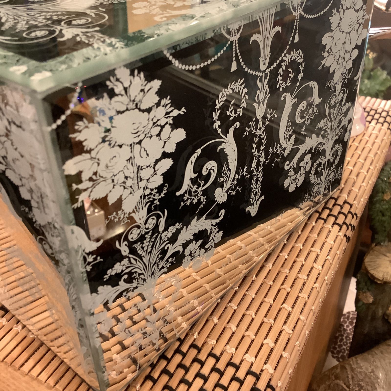 ローラアシュレイ　ジュエリーボックス　3段 美品 LAURA ASHLEY HOME ローラアシュレイ ジュエリーボックス 3段