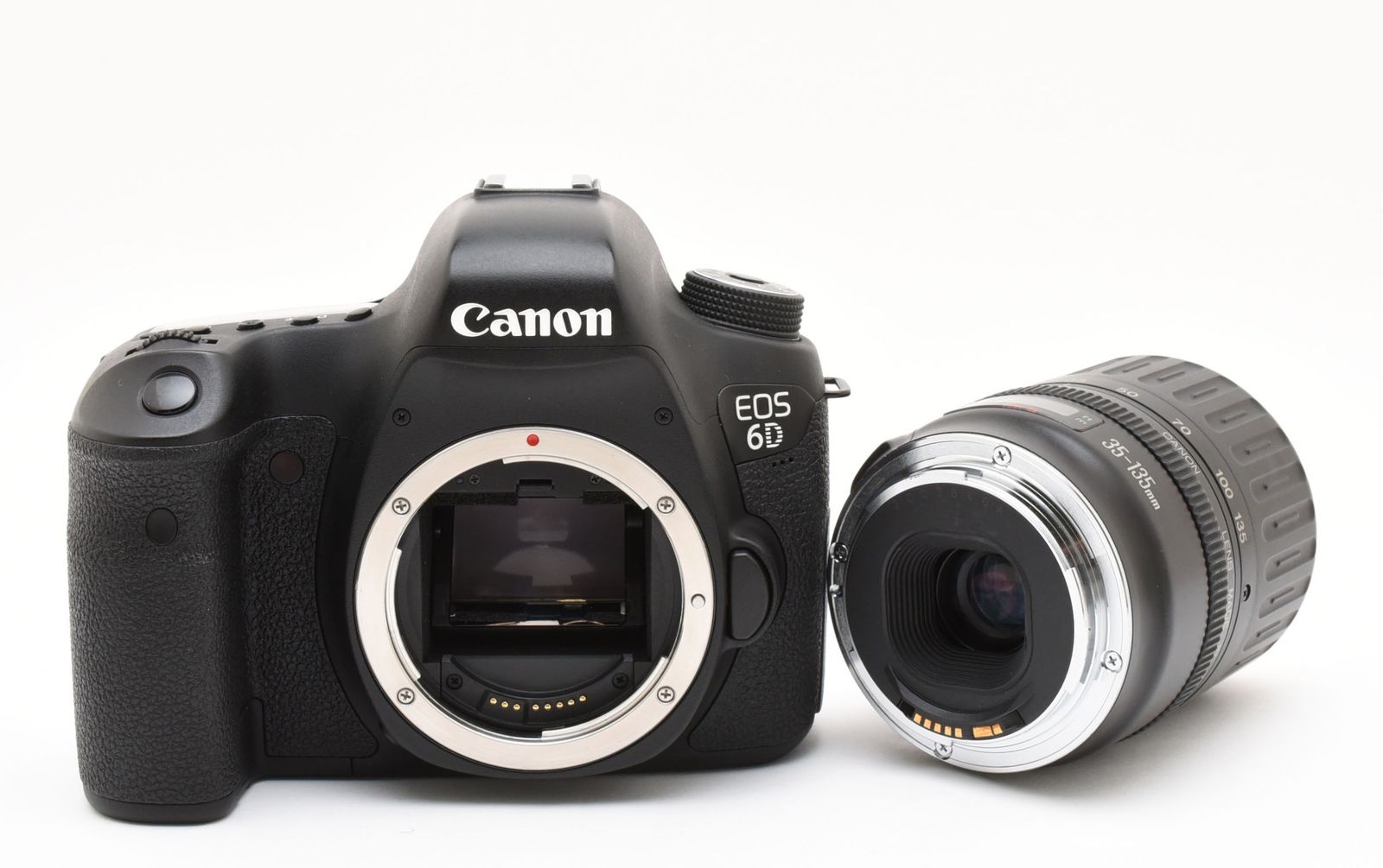 Canon EOS 6D 5,857ショット!! 標準～中望遠レンズ #8430 Canon EOS 6D 5,857ショット!! 標準～中望遠レンズ #8430 - メルカリ