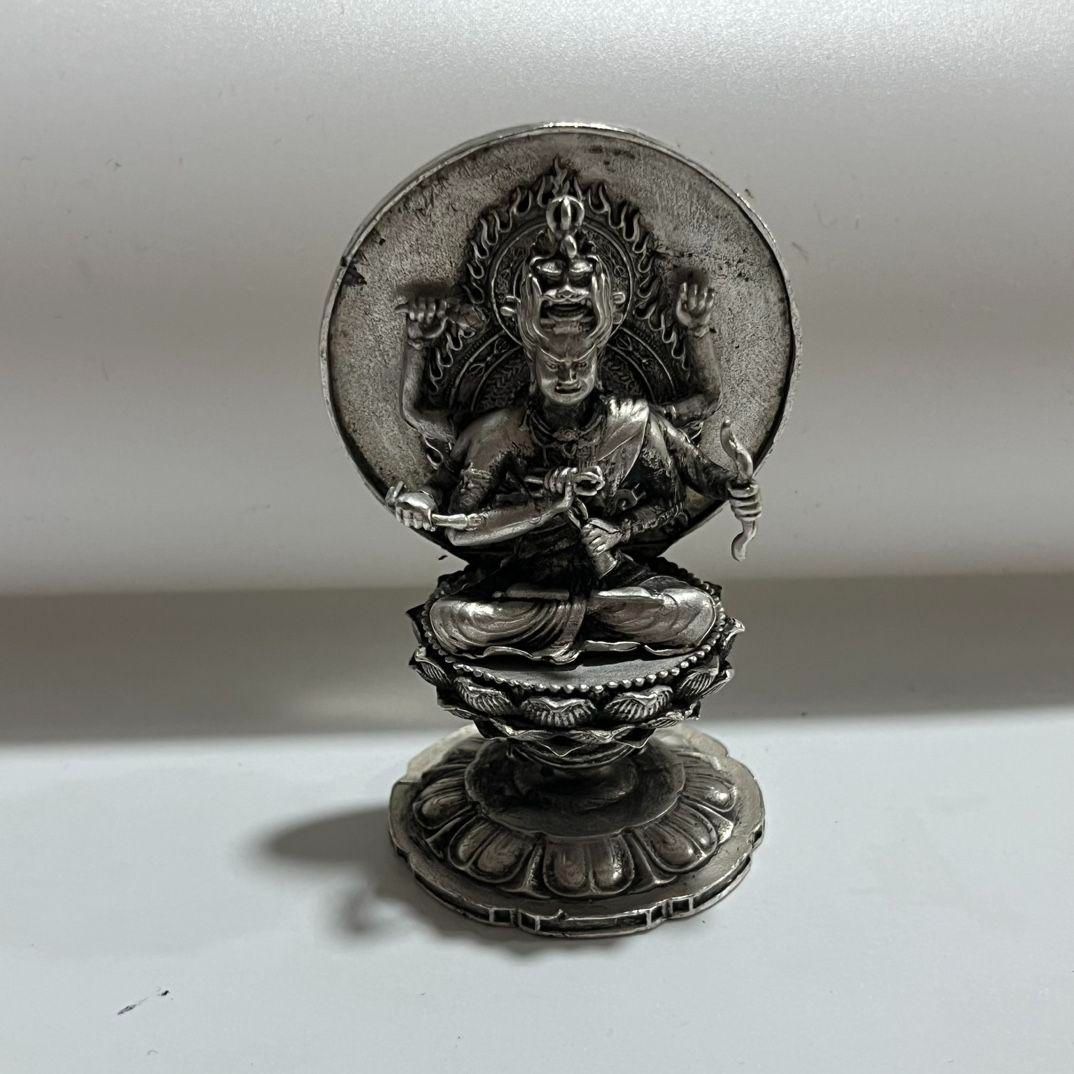 銅製 釈迦如来仏 仏像 置物 高さ19cm 楽天市場】釈迦如来 置物 インテリア オブジェ 工芸品 模様替え