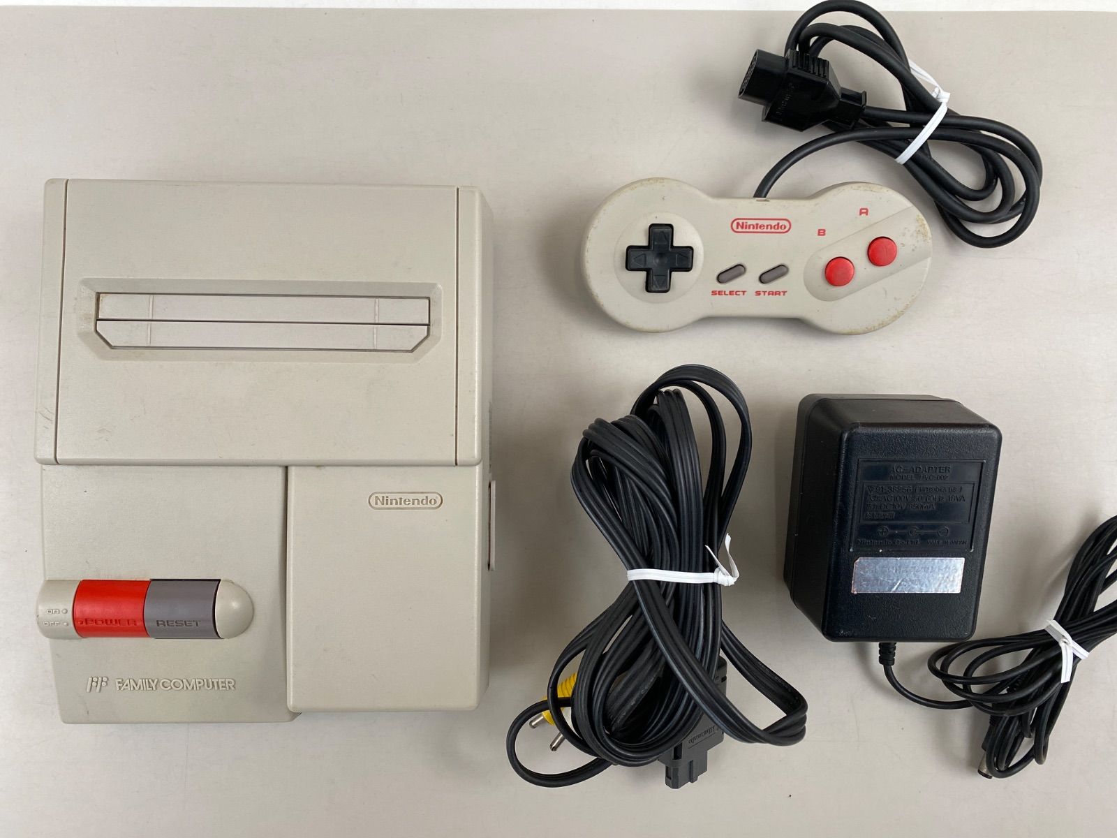 ニューファミコン本体 ソフト27本セット ニューファミコン本体