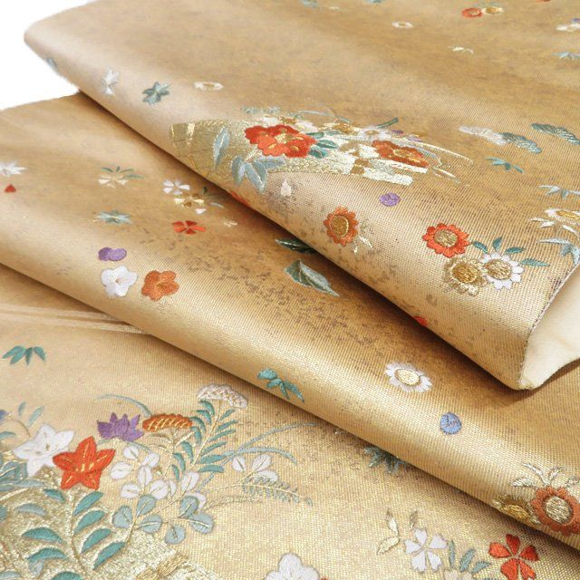袋帯 中古 正絹 三通 刺繍 花の図 花筏 蝶 引箔 多色 金 A1206
