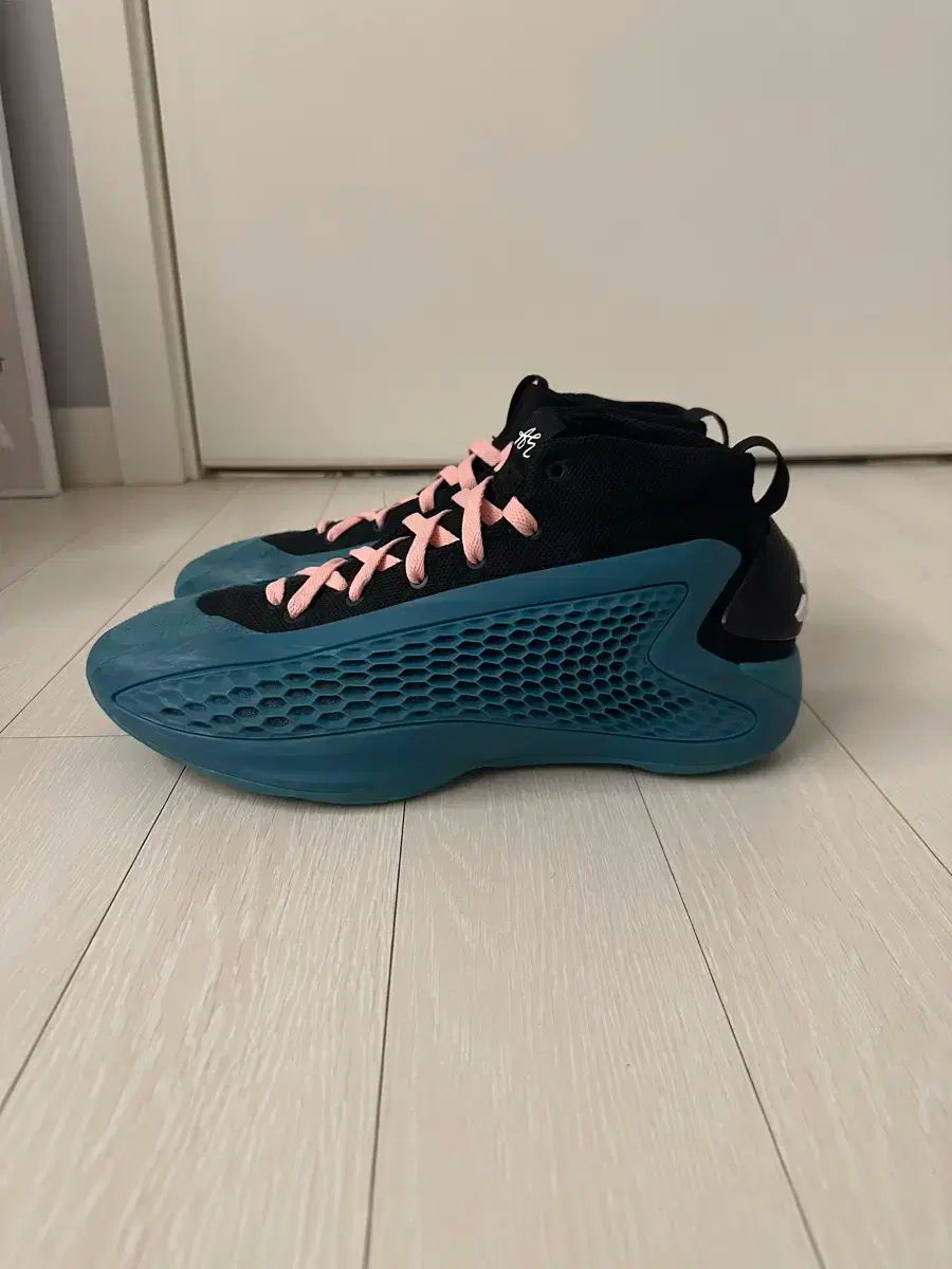 adidas、AE1 LOW、28センチ adidas AE1 LOW 28cm シューズ(男性用