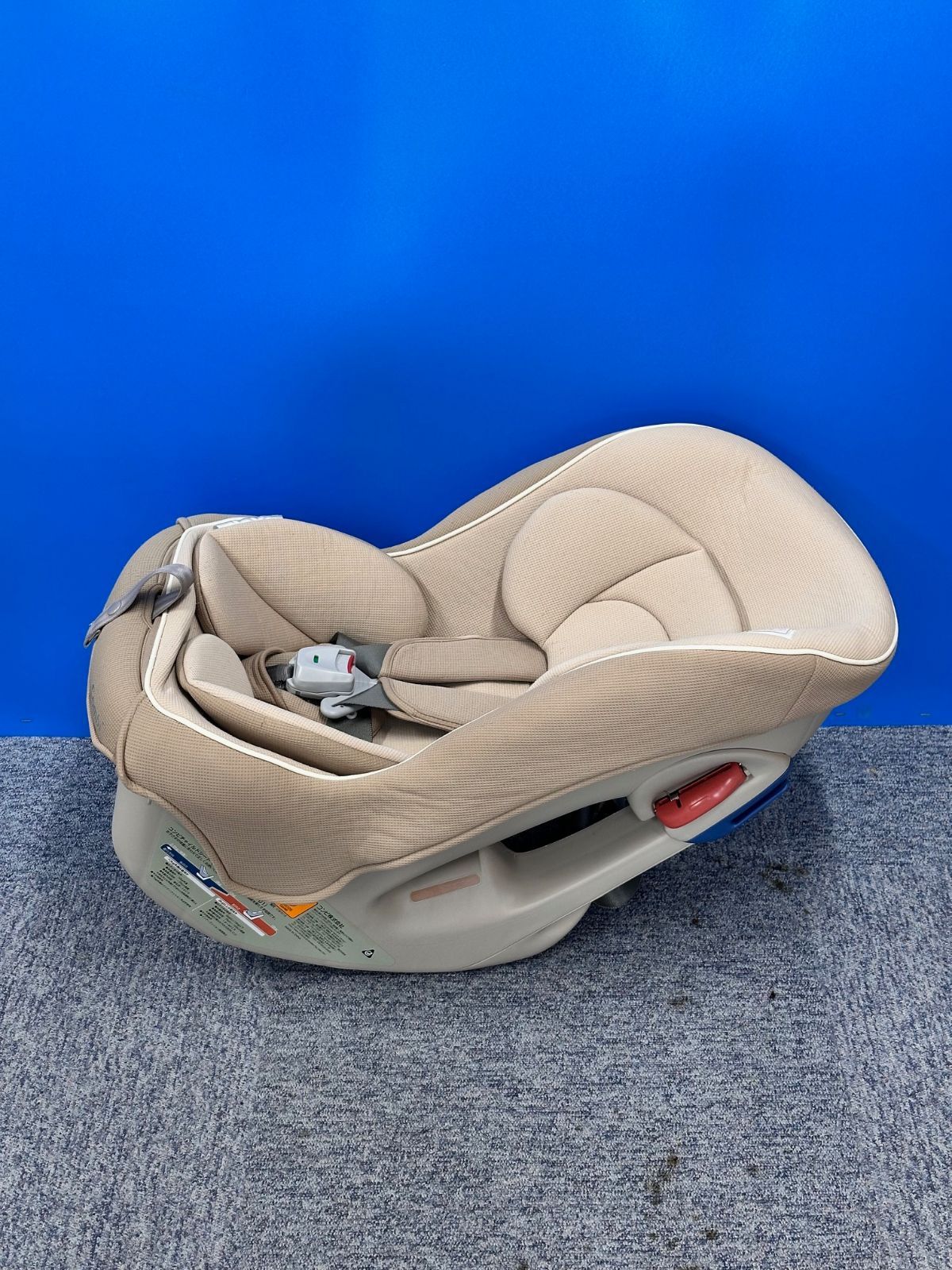 クリーニング済み Combi コッコロS UX 新生児対応 チャイルドシート ヘーゼルナッツ クリーニング済み