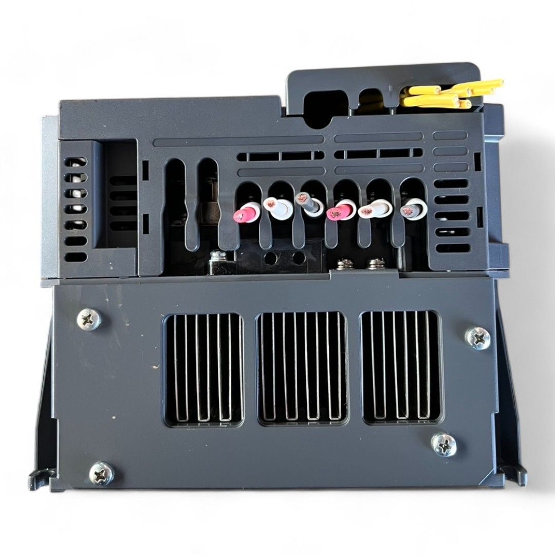 FR-D 720-3.7 K 三相200 Vインバーター 三菱電機 no.1