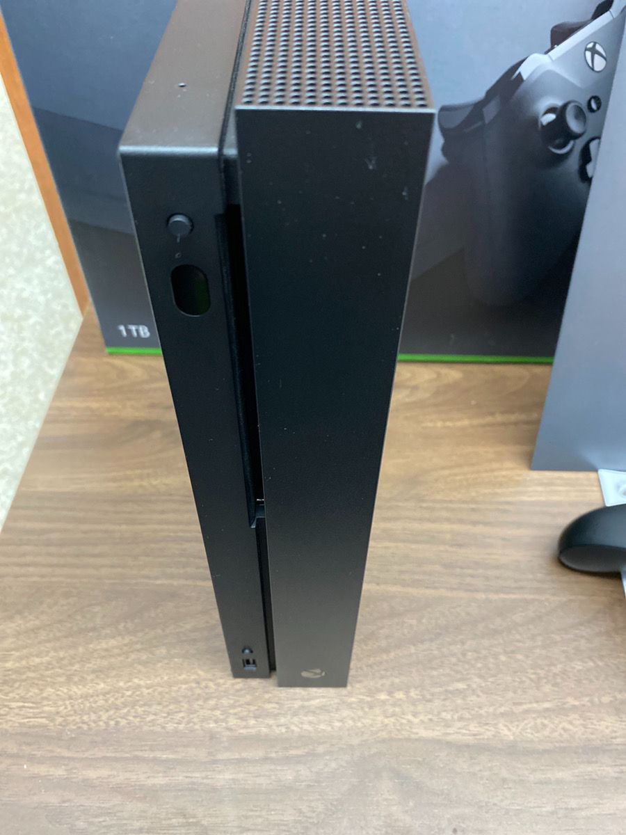 Xbox One X 1TB 本体 コントローラー付き ブラック WWW_USTAUSTRALIA_COM_AU