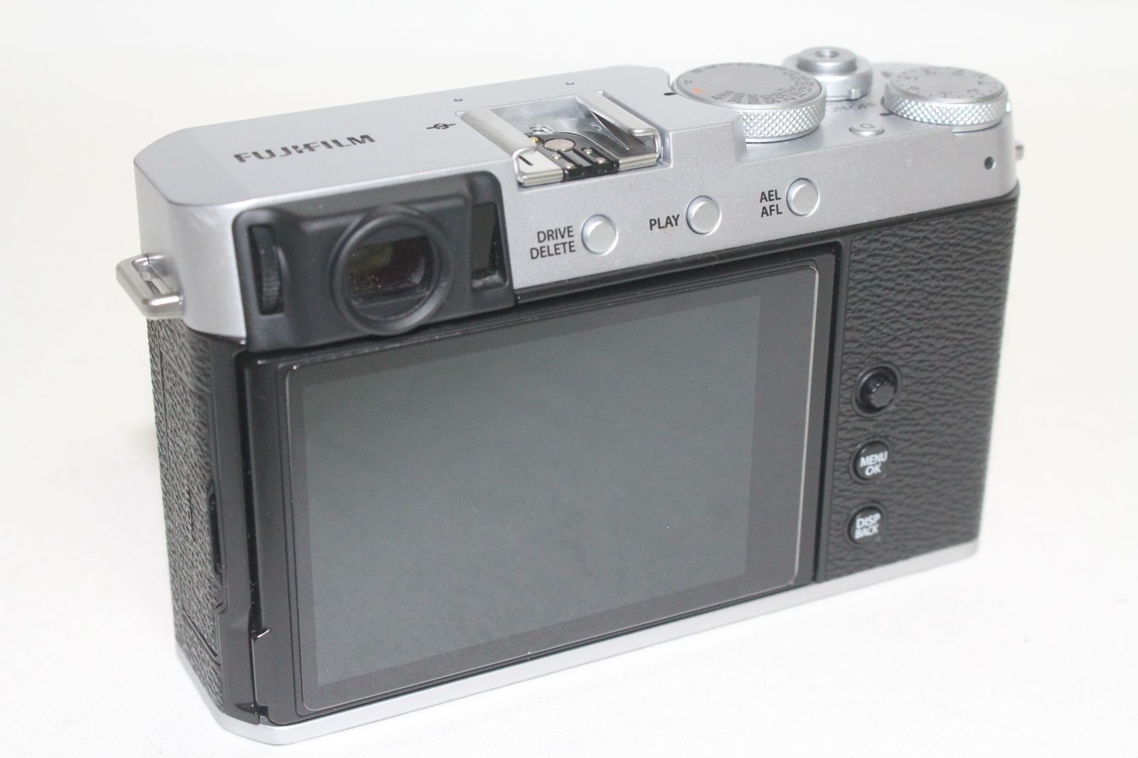 富士フイルム X-E4