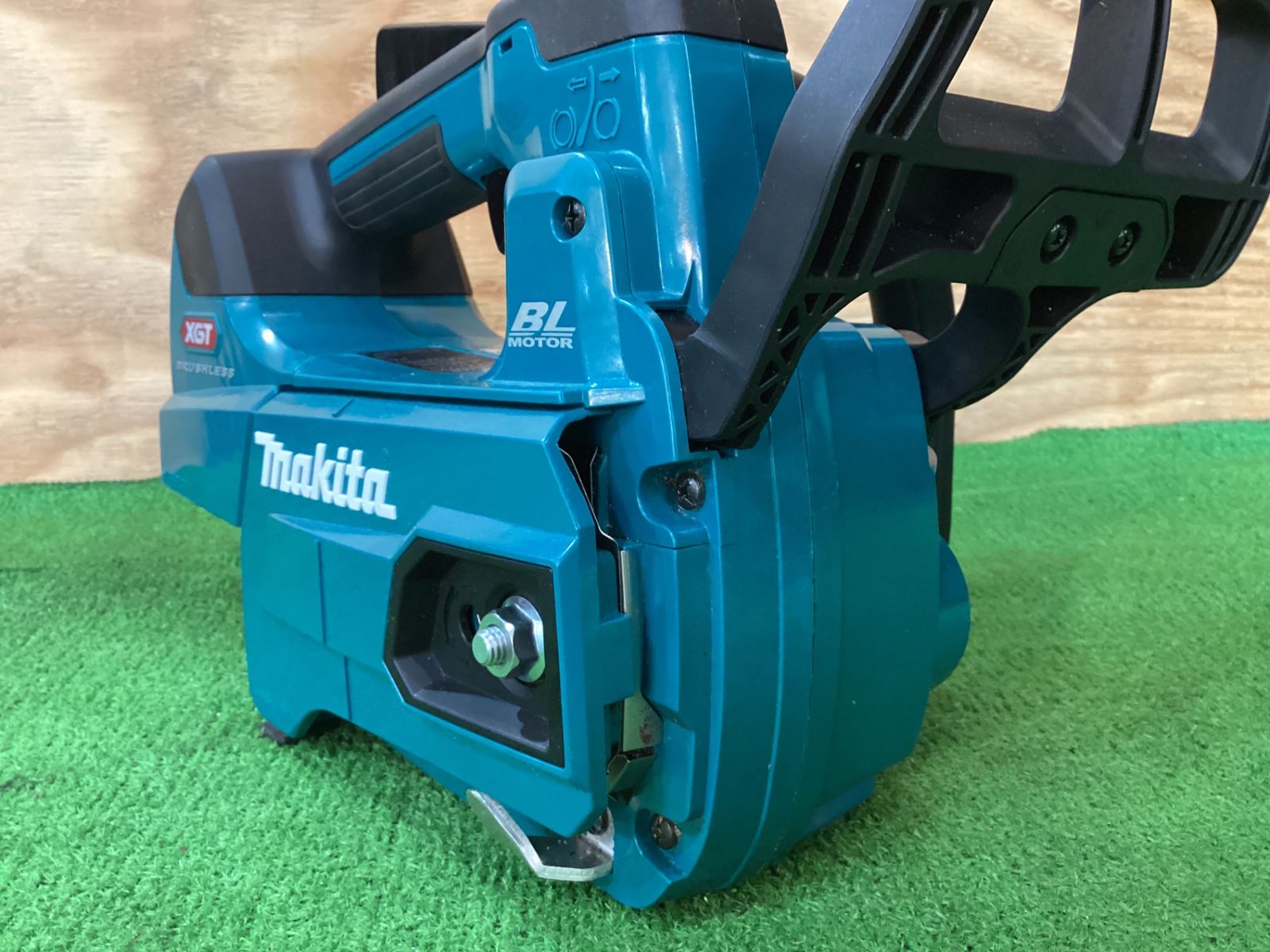 MUC009G 充電式チェーンソー