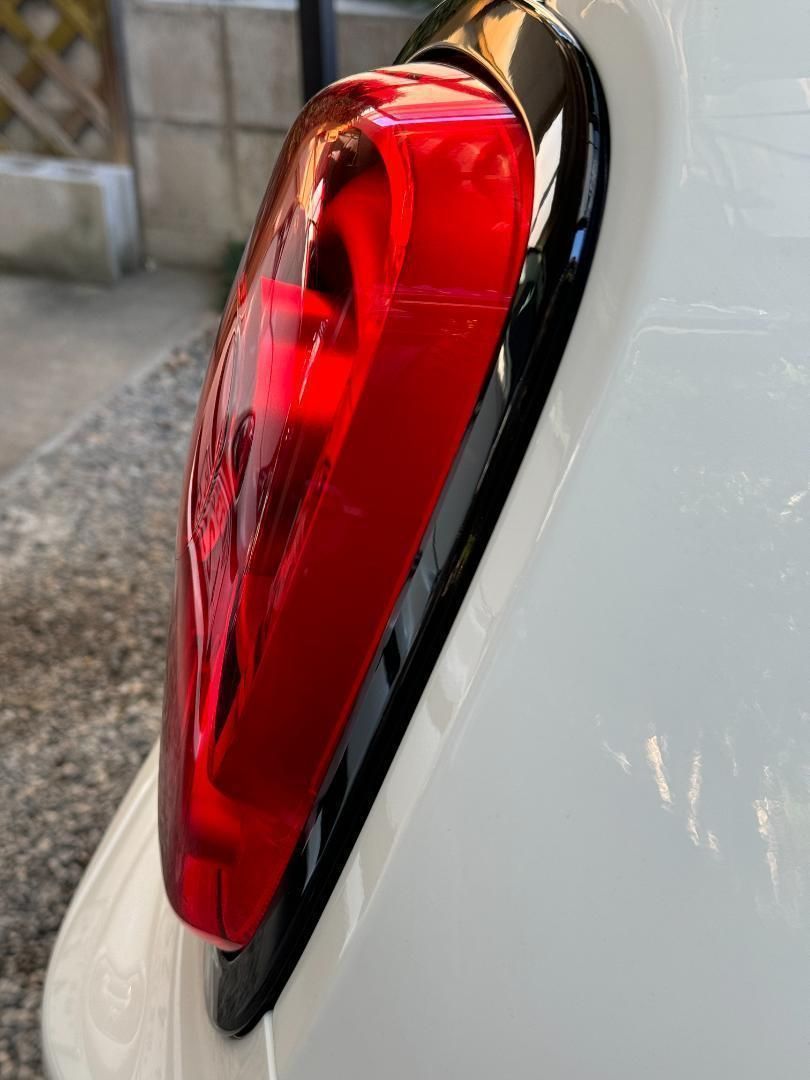 F57 ピアノブラック