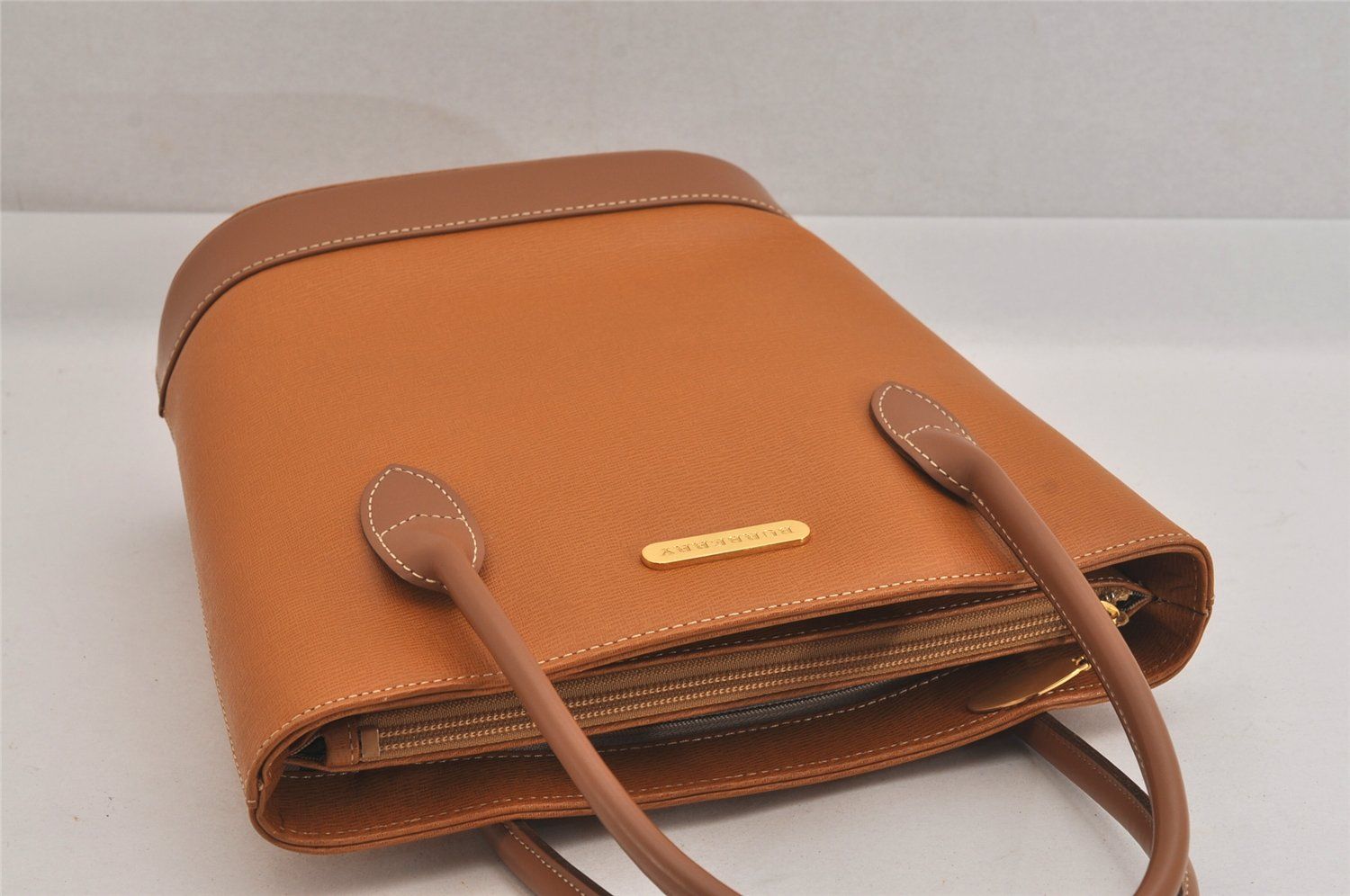 バーバリー レザー ノバチェック ショルダーバッグ ブラウン