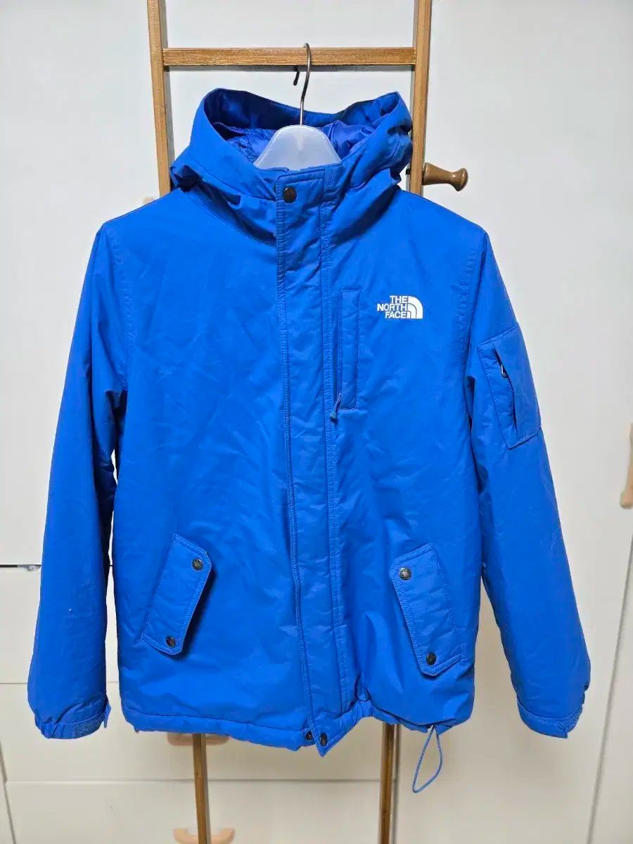 THE NORTH FACE(ザノースフェイス) 青 フード ダウン ジャケット