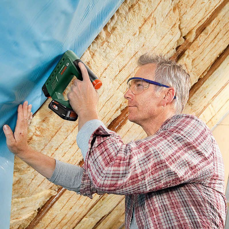 コードレスタッカー