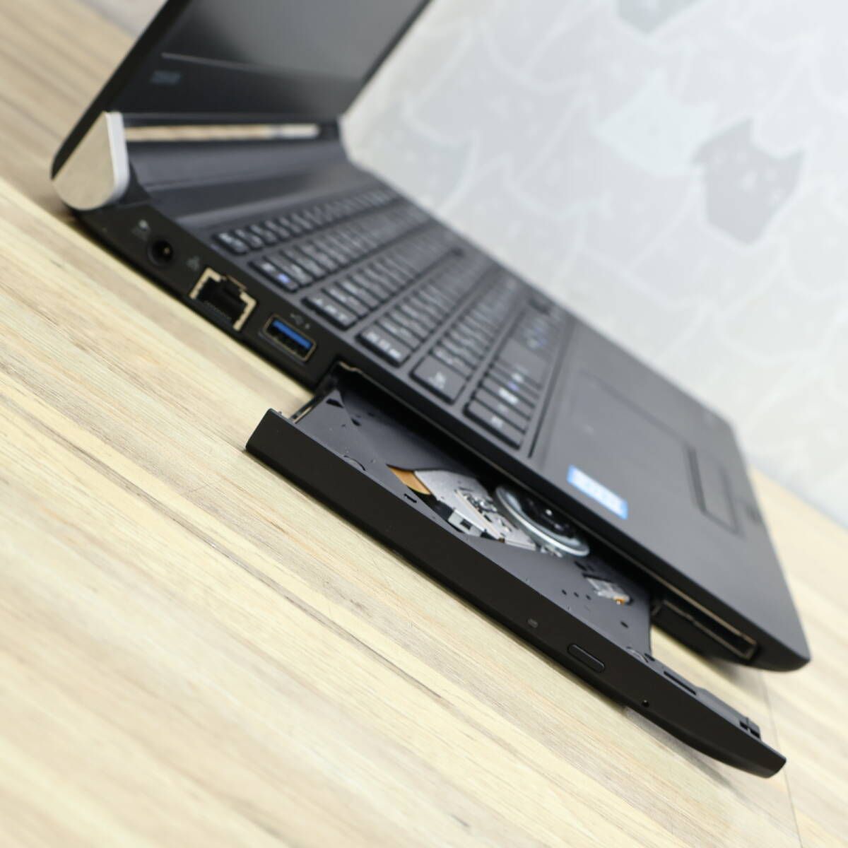 ☆現状品 最上級7世代i7！SSD256GB メモリ8GB☆HZ750G Core i7-7500U