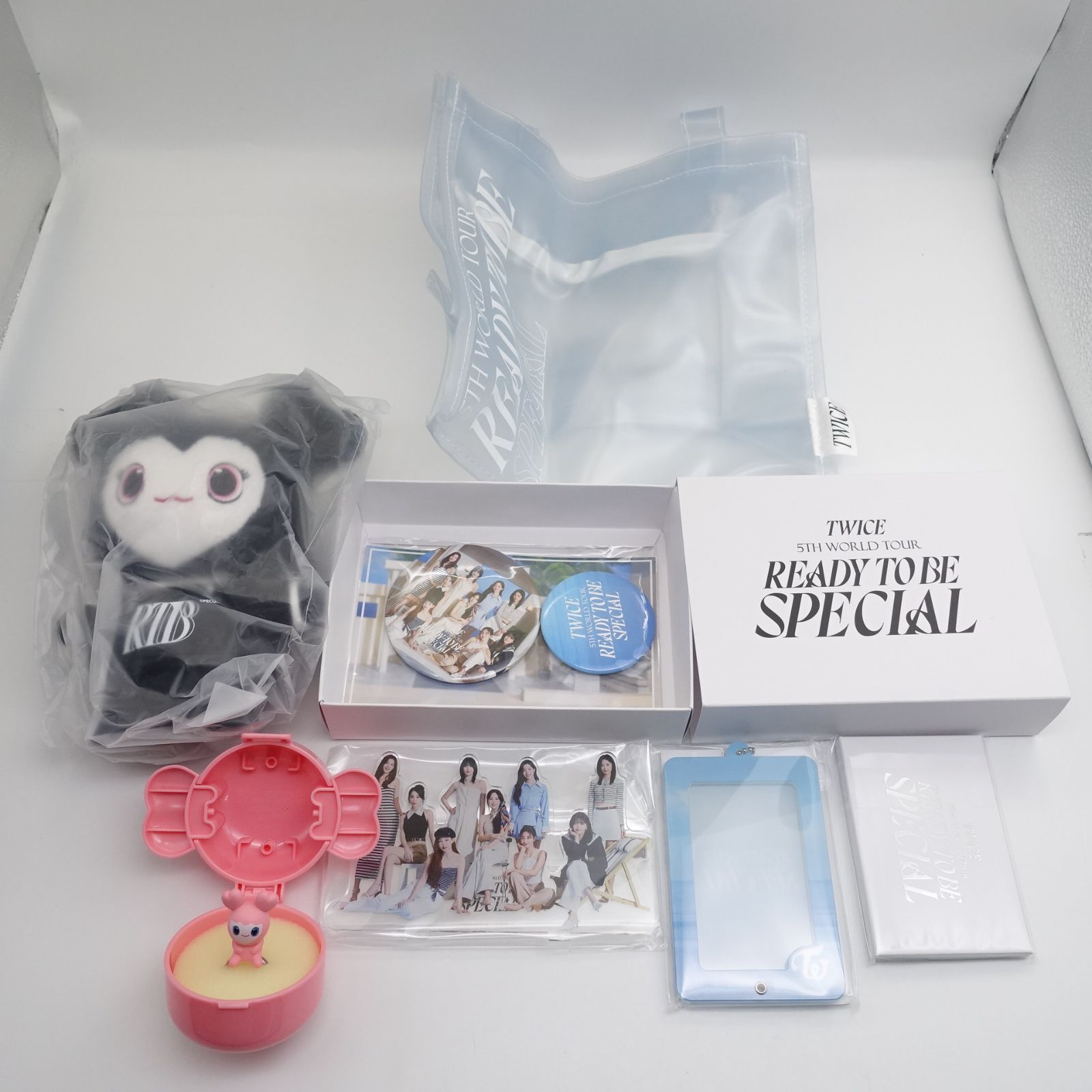 【twice】ラブリーぬいぐるみ + LIVEアップグレード特典 twice】ラブリーぬいぐるみ + LIVEアップグレード特典 TWICE LOVELYS