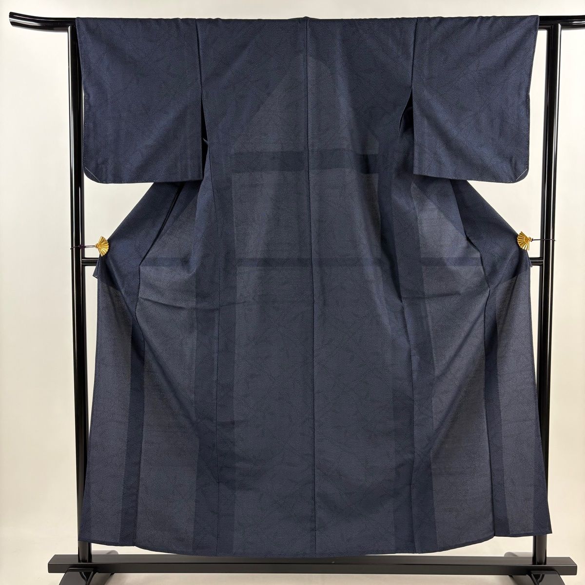 お召 身丈155.5cm 裄丈62.5cm S 薄物 雪の中のきれ やまだ織 証紙 幾何学模様 藍色 正絹 名品