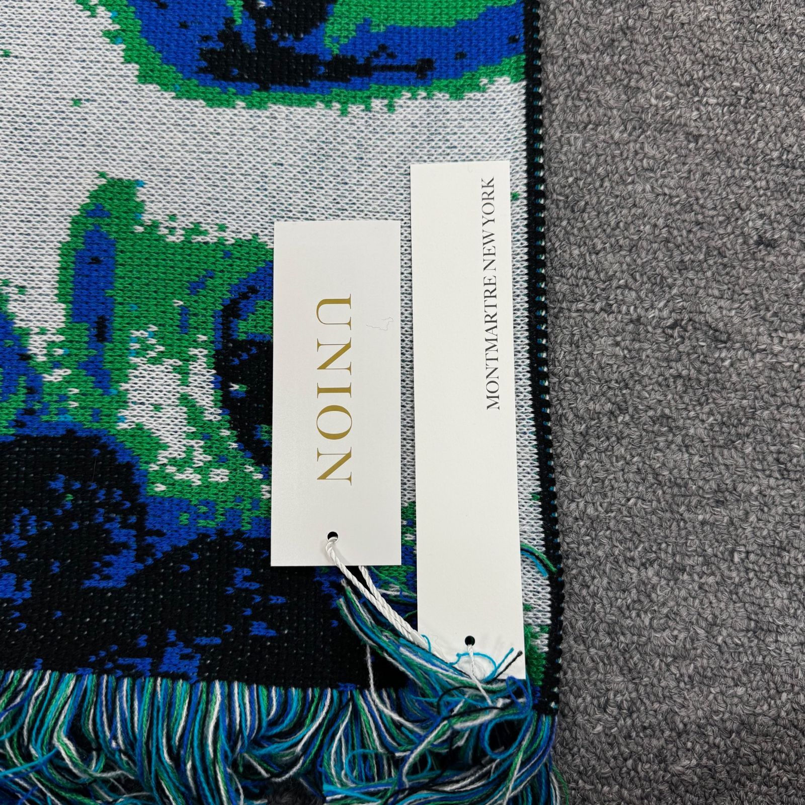 参考上代26400円 未使用品 Montmartre New York Blue oeil scarf