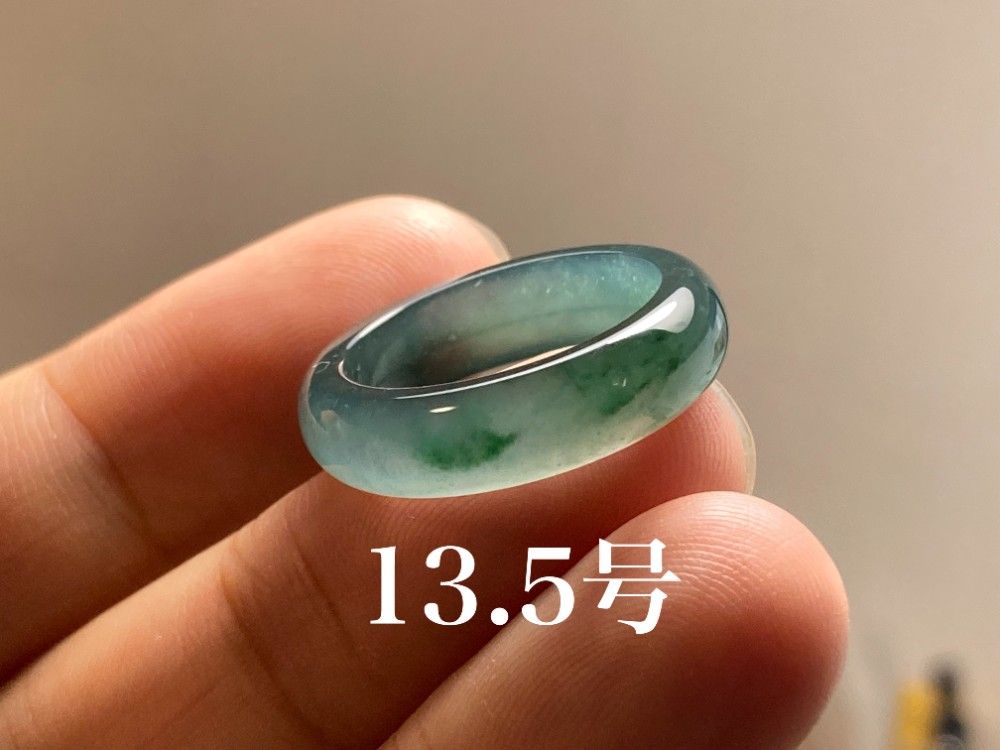 L11-196 氷種 氷灰藍底飃緑 13.5号 天然グアテマラ産 A貨 本翡翠