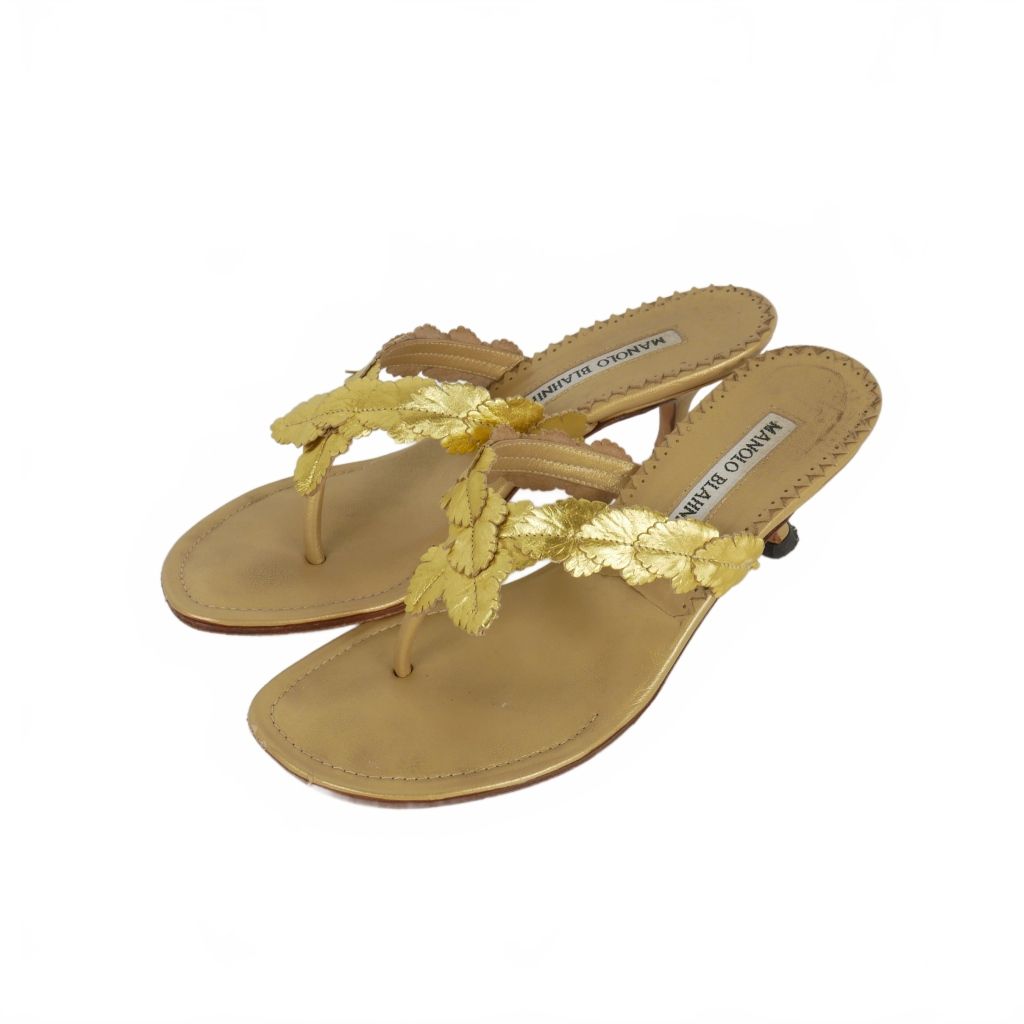 MANOLO BLAHNIK マノロブラニク サンダル TITUBAFLAT JEWEL