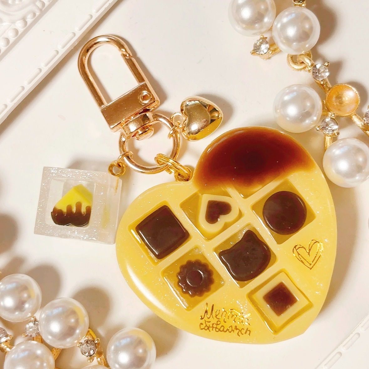 シャカシャカキーホルダー　mチョコたっぷり鮮やか色ドリンクシェイカー チョコミント メルティチョコBOX◇シャカシャカキーホルダー