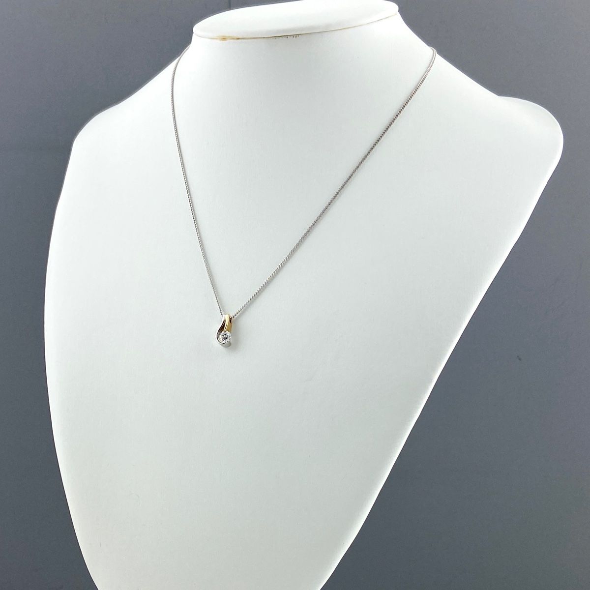 ダイアモンド デザインネックレス Pt900 【中古】（ダイヤモンド  