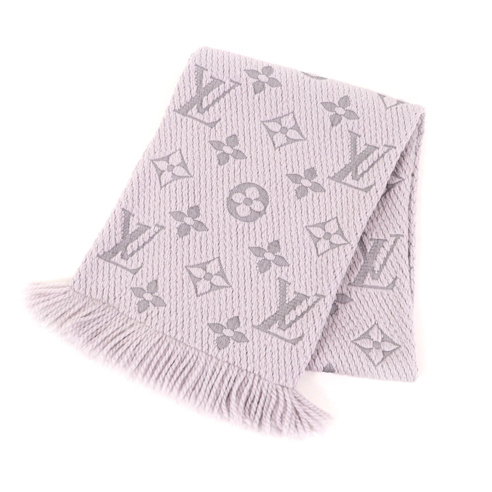 極美品✨Louis Vuitton ルイヴィトン マフラー フリンジ ロゴ刺繍 LOUIS VUITTON（フリンジ ・ マフラー）のフリマアイテム一覧