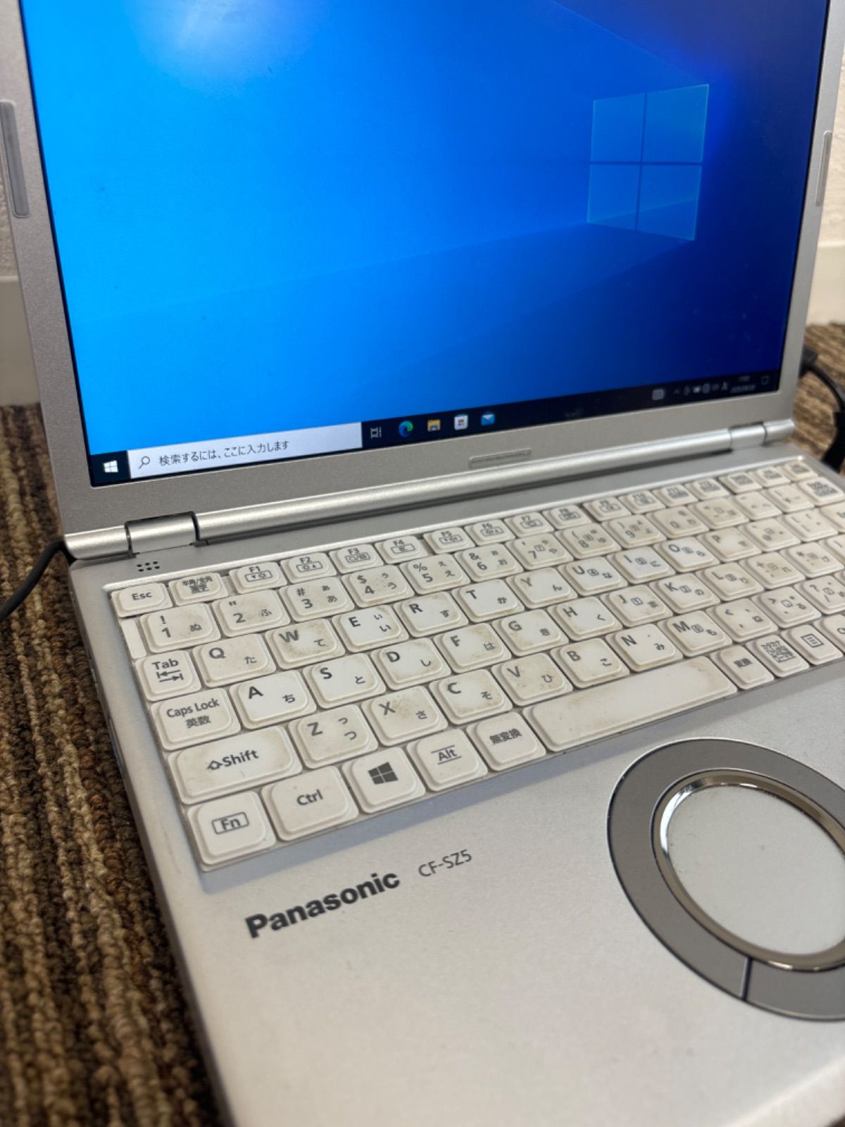 電源ユニット Panasonic CF-AA6532A M1 16V5.3A 85W Panasonic CF-AA6532A M1 16V5.3A 85W