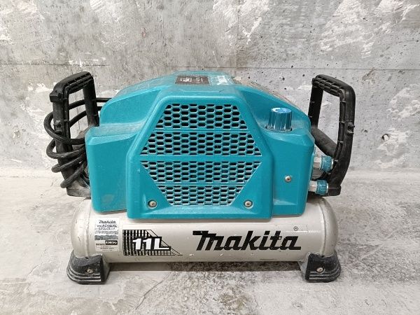 Makita エアコンプレッサ