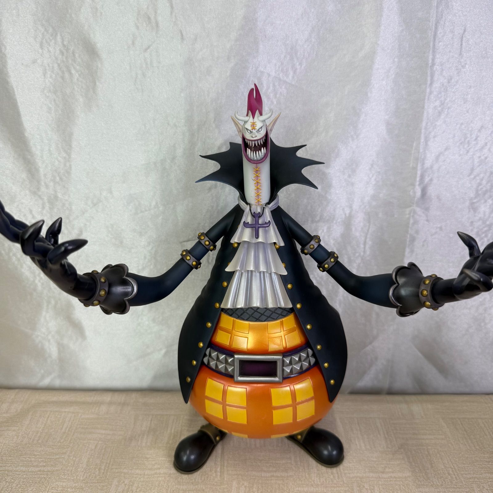 ワンピース POP NEO DX ゲッコー・モリア フィギュア P.O.P - メルカリ