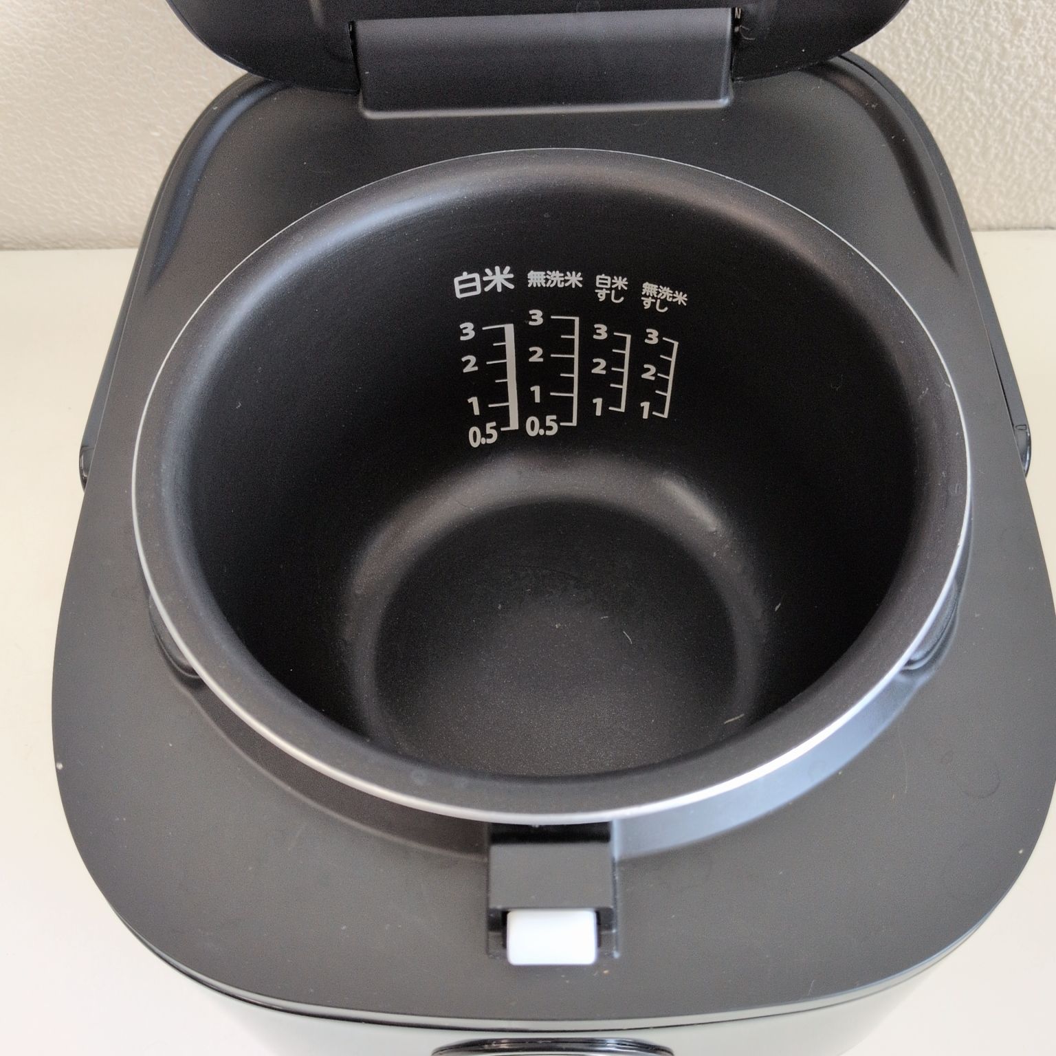 美品】TOSHIBA 2023年製 IHジャー炊飯器 3合炊き RC‐5XT