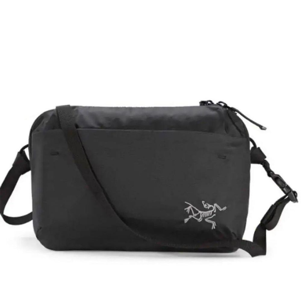 ARCTERYX アークテリクス ヒリアド６Ｌクロスボデ