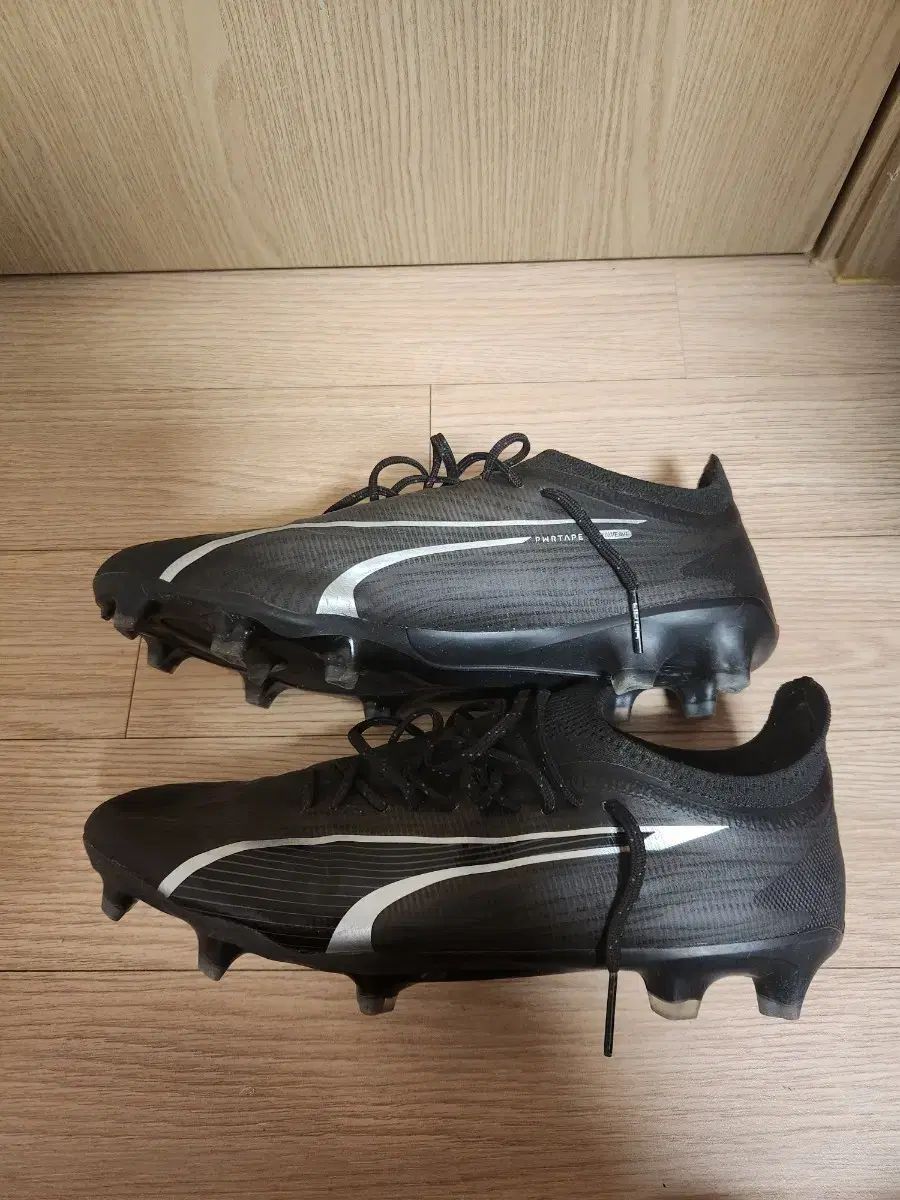 サッカーシューズ