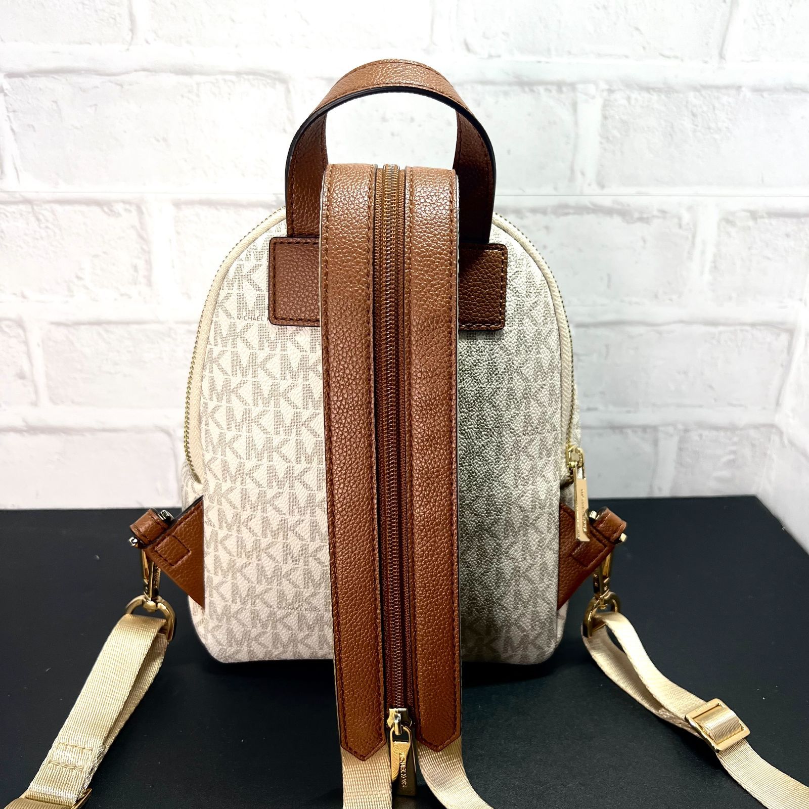 美品 MICHAEL KORS エリン スモール コンバーチブル バックパック 楽天市場】マイケルコース MICHAEL KORS バッグ リュック