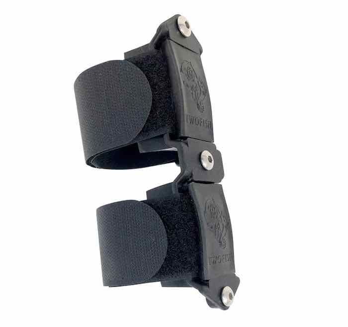 【最速発送】Twofish ツーフィッシュ 3-Bolt Quick Cage Adapter 3ボルトクイックケージアダプター 【自転車】【ボトルケージ】